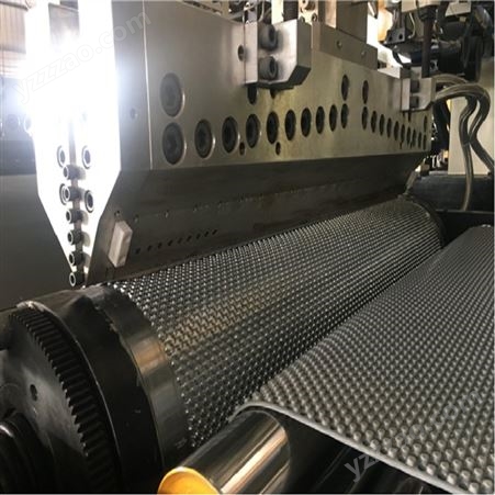 金纬机械PP蜂窝板生产线，汽车尾板箱物流周转箱设备