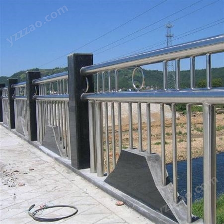桥梁护栏碳素复合栏立柱预埋件河道大桥不锈钢栏杆